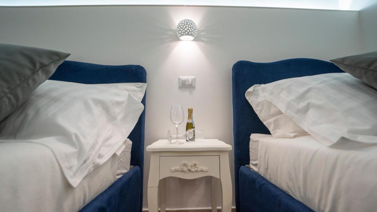 Dimora Fantasia Charme B&B บารี ภายนอก รูปภาพ