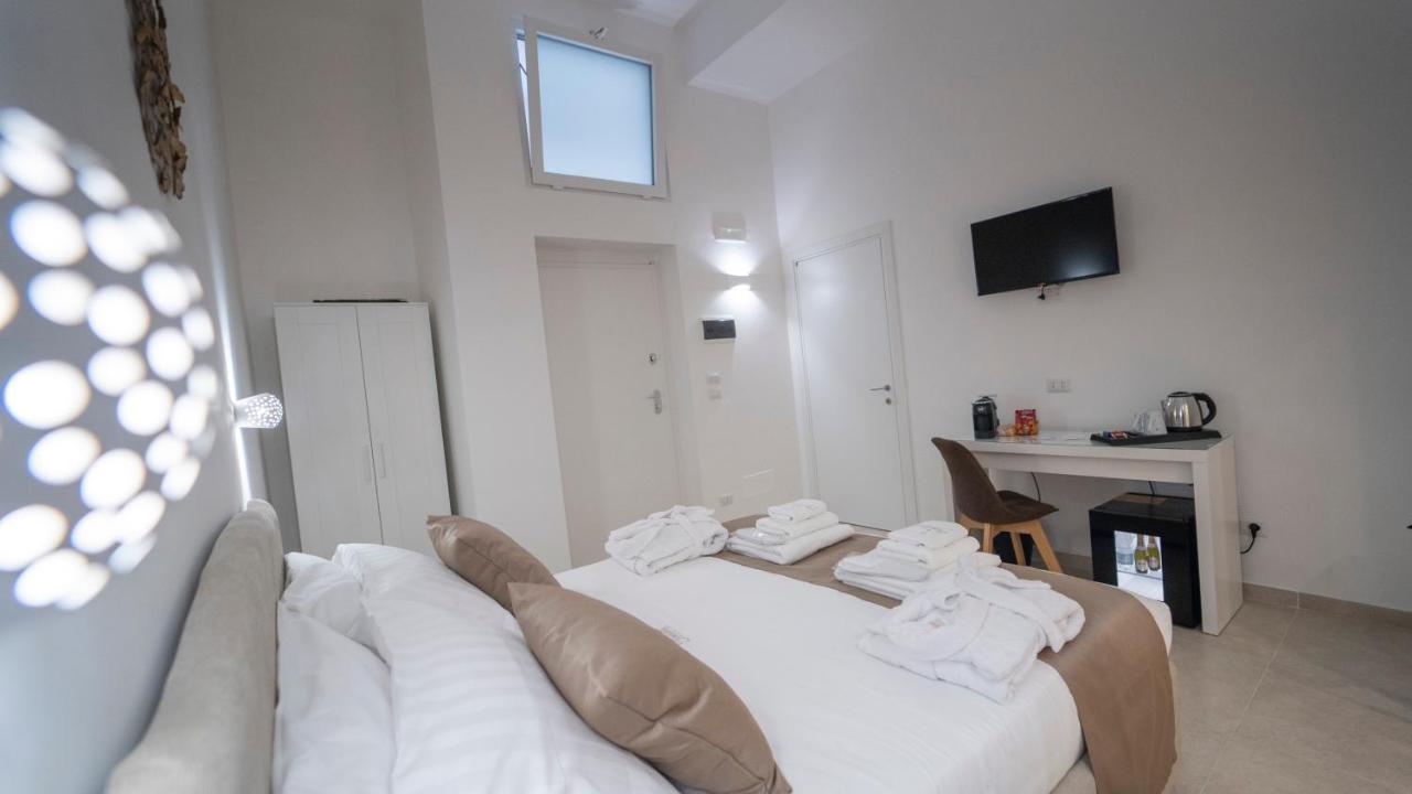 Dimora Fantasia Charme B&B บารี ภายนอก รูปภาพ