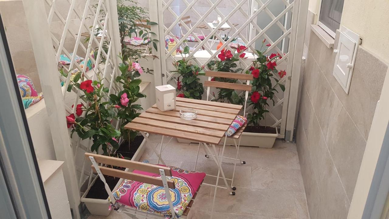 Dimora Fantasia Charme B&B บารี ภายนอก รูปภาพ