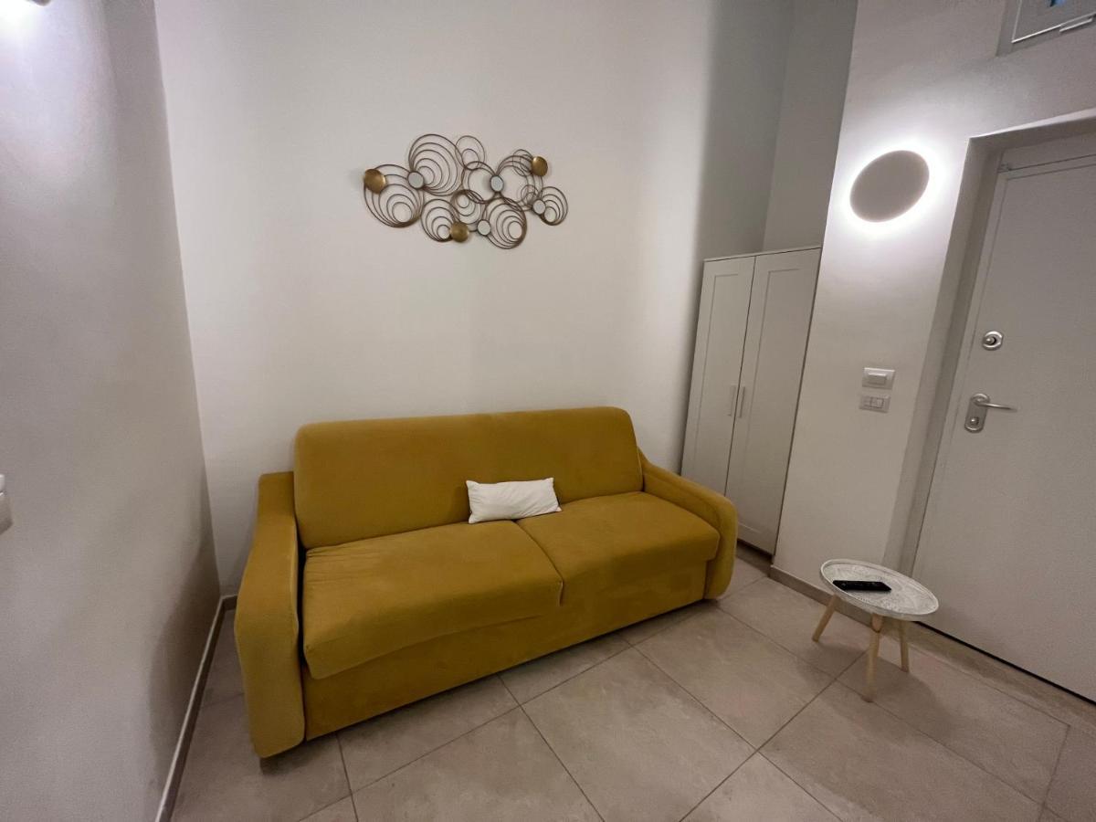 Dimora Fantasia Charme B&B บารี ภายนอก รูปภาพ